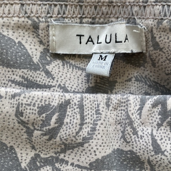 EUC Aritzia Talula Leggings - Floral Print - Picture 4 of 4